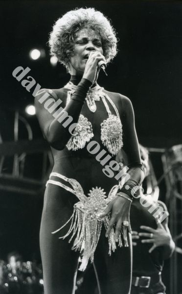 Whitney Houston 1991, NY.jpg